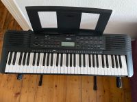 Keyboard Yamaha PSR-E273 inkl. Ständer Frankfurt am Main - Rödelheim Vorschau
