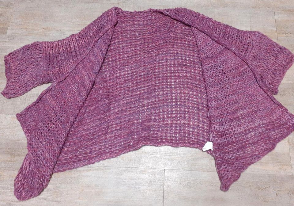 Strickjacke mit kurzen Arm Grobstrick ohne Size in Gardelegen  