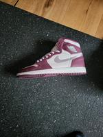 Jordan 1  high Bordeaux Bayern - Hösbach Vorschau