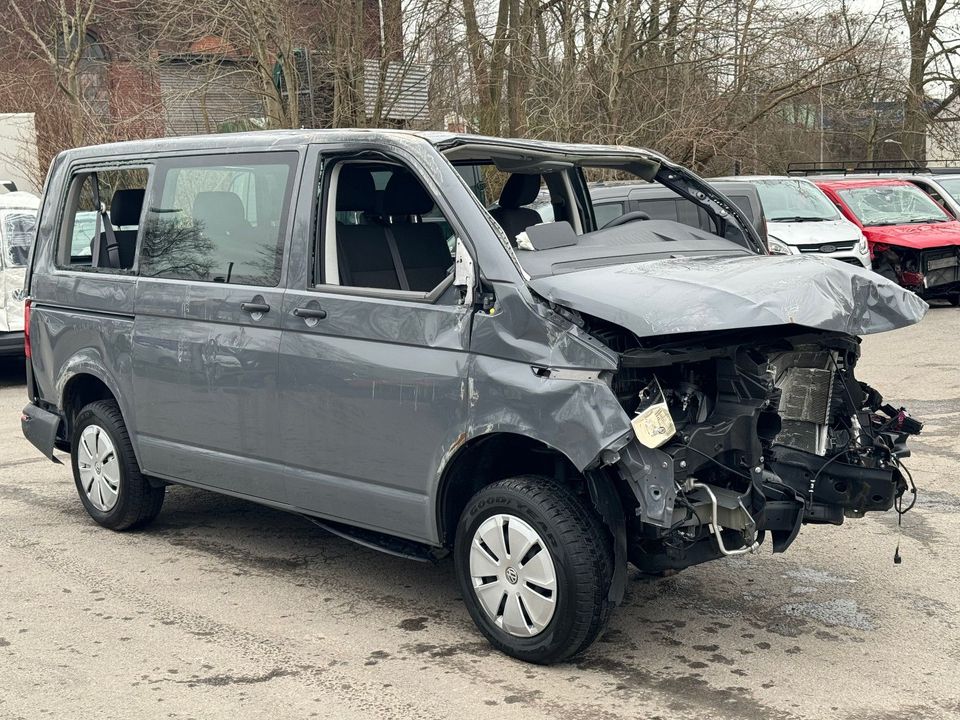 Volkswagen T6.1 Transporter Kombi Kombi EcoProfi FWD in Bochum