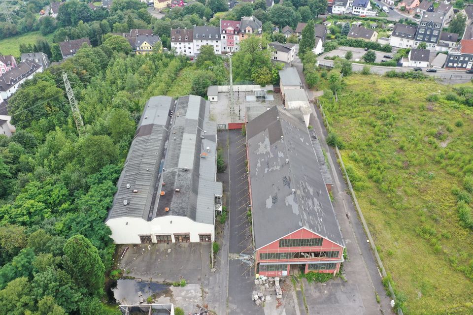 12.000 m² Gewerbegrundstück mit großen Hallen - Versteigerung 08.05.2024 Amtsgericht Remscheid in Remscheid