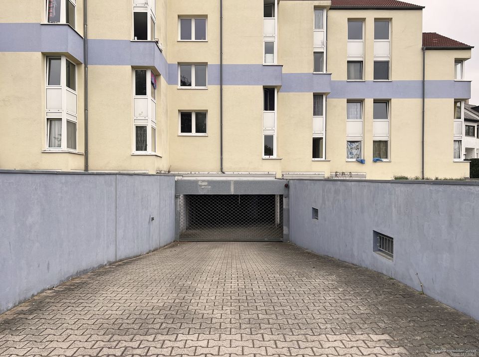 Tiefgaragenstellplatz in Homburg zu vermieten. in Homburg