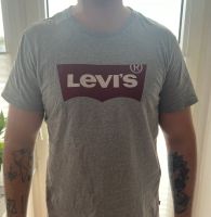 Levi's T-shirt Männer grau rot Dortmund - Mitte Vorschau