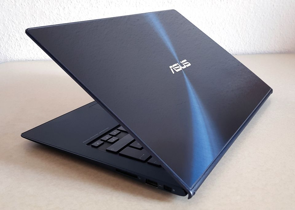 ASUS Zenbook UX301L Intel i7, 8GBx256GB SSD, 13,3" FHD-Touch, W11 in Nürnberg (Mittelfr)