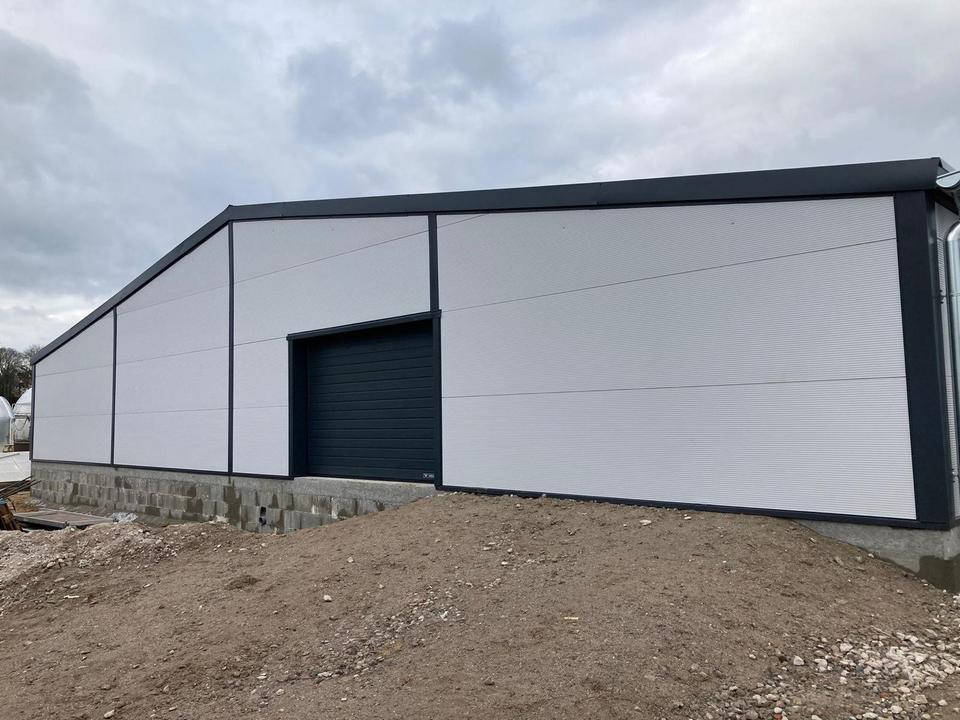 15x30x5,0m Isolierte Stahlhalle Produktionshalle Industriehalle in Duisburg