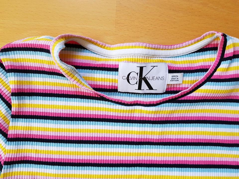 Süsses Ringel T-Shirt, Calvin Klein, S in Gaggenau