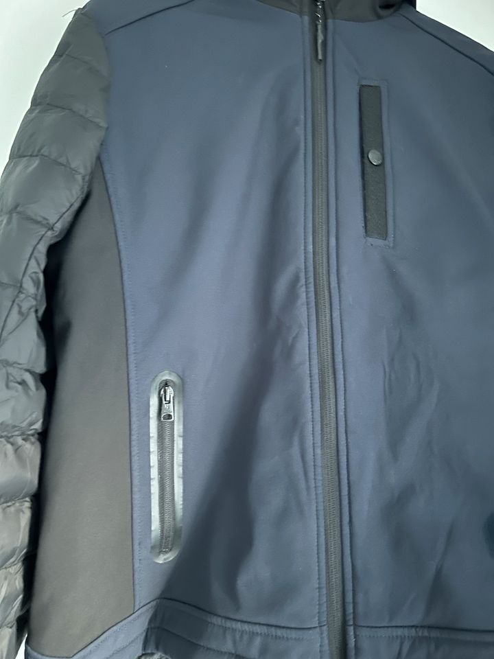 Garcia Winter-/Regenjacke blau/schwarz Gr. 176 in Dörpen