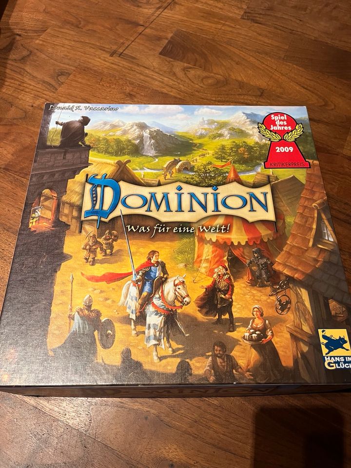 Dominion - Was für eine Welt in Esens
