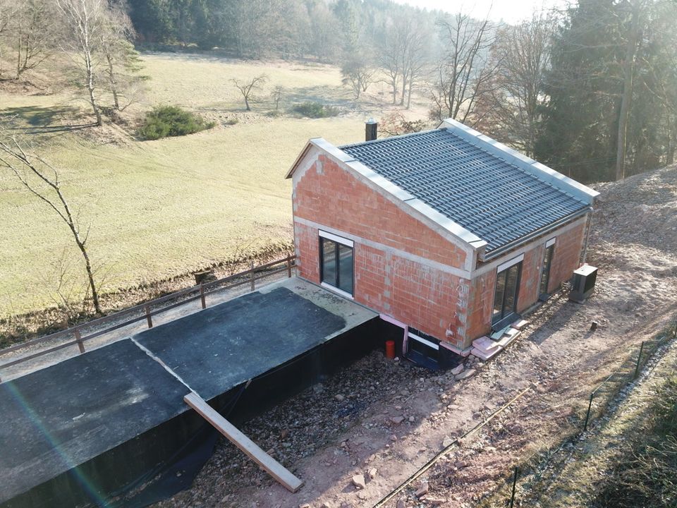 EIN NEUBAU INMITTEN DER NATUR in Flörsbachtal