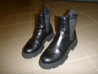 Stiefel Damen schwarz Größe 42 Bullboxer Nordrhein-Westfalen - Beckum Vorschau