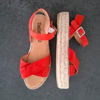 DEERBERG Sandalen Gr. 38 rot Nordrhein-Westfalen - Lüdinghausen Vorschau