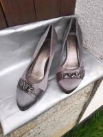 Pumps - Damenschuhe - Größe 40 - silber-grau Mecklenburg-Vorpommern - Eixen Vorschau