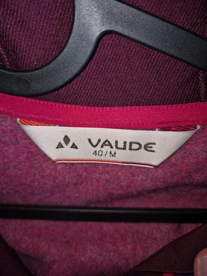 Gr. 40 L Vaude Tremalzo Jacke crimson red neu in Karlshuld