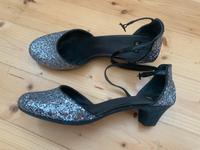 Camper Schuhe Silber gr. 39 Essen - Essen-Kettwig Vorschau