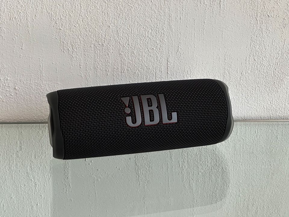 JBL FLIP 6 Schwarz NEU Bluetooth Lautsprecher in Märkische Heide