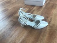 Bride Now BRAUTSCHUH SATIN ABSATZ 6 CM Off White Größe 39 NEU Nordvorpommern - Landkreis - Ribnitz-Damgarten Vorschau