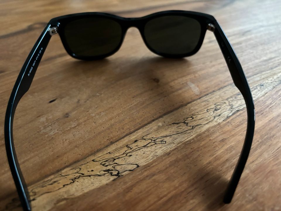 Ray-Ban Kinder Sonnenbrille, schwarz in Tarmstedt