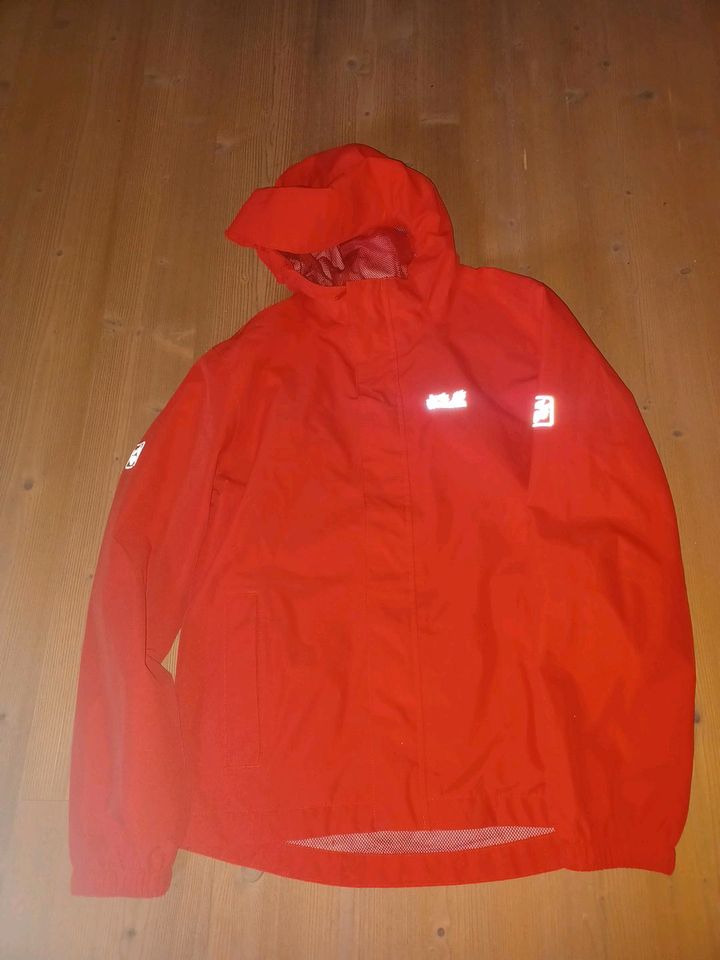 Jack Wolfskin Regenjacke Gr.152 in Hartenstein