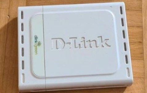 D-Link DGS-1005D Ethernet Switch in Bad Orb