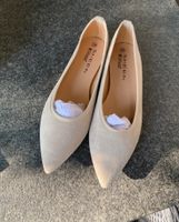 Ballerina Damen Schuhe, spitz, Größe 39, neu Frankfurt am Main - Westend Vorschau