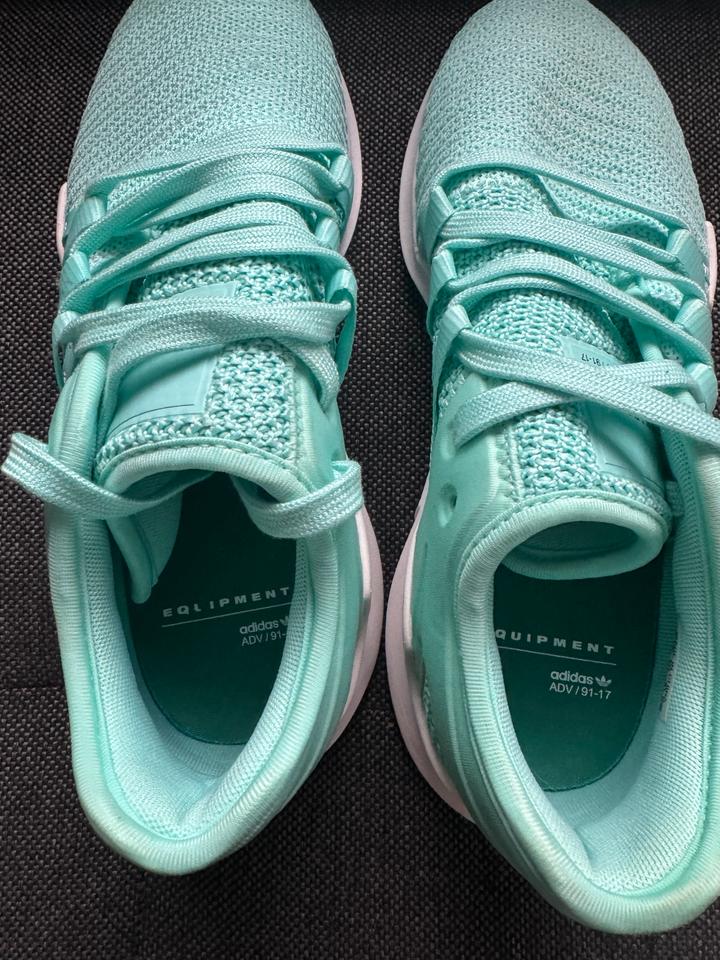 Adidas Equipment Damenschuhe Turkis Aqua BZ0000 in Nordrhein Westfalen Monchengladbach kleinanzeigen