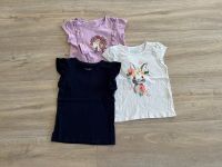 3 x T-Shirt C&A Hase Einhorn 110 TOP Niedersachsen - Wiefelstede Vorschau