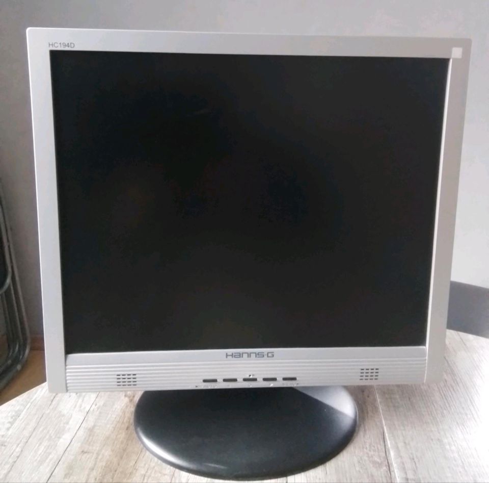 Bildschirm/Monitor 19" in Metelen