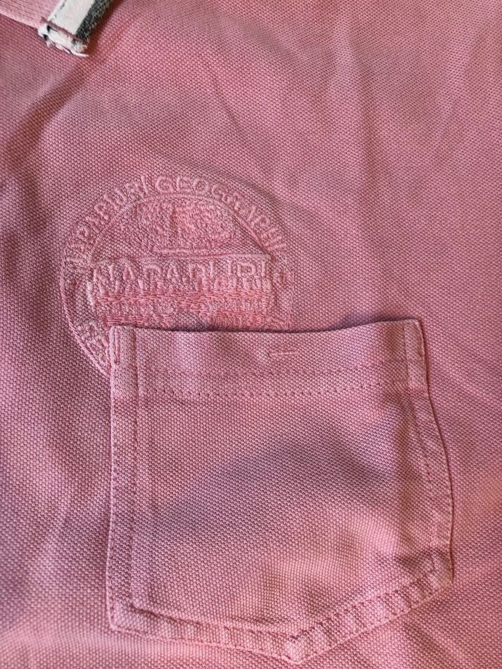 Rosa Polo-Shirt Napapijri Gr.XL mit passender weißer Cargo-Short in Langen (Hessen)