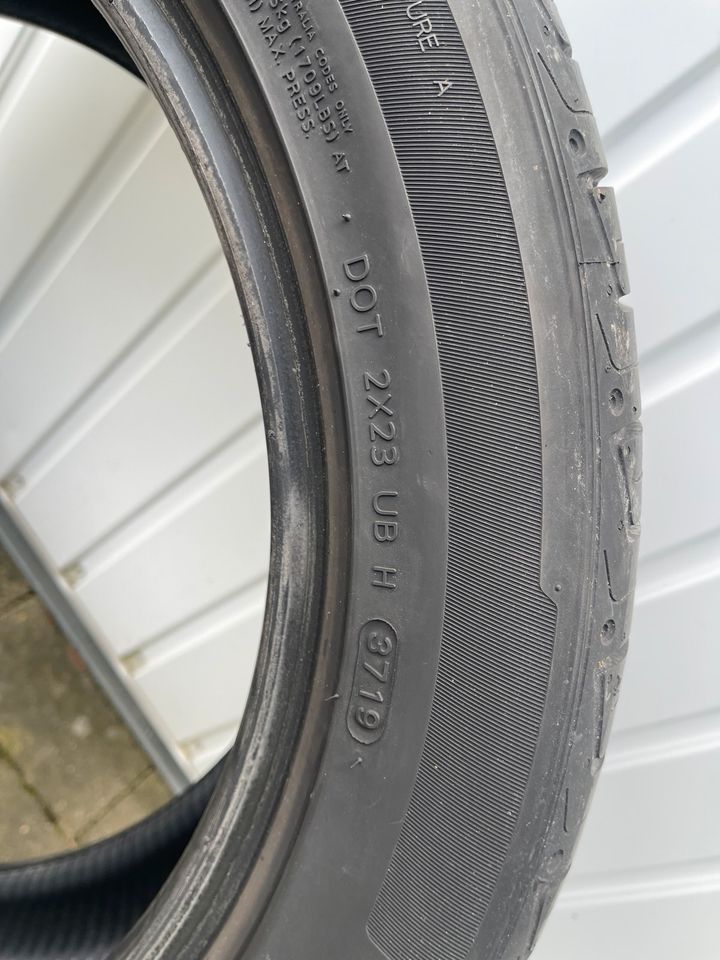 Hankook Ventus s1 evo2 SUV  235/50/19 in Hannover