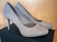 Neu! Tamaris Pumps, taupe/beige, 10cm Absatz, Größe 40 Hessen - Trebur Vorschau