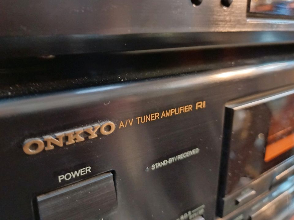 ONKYO Musikanlage Plattenspieler Verstärker Endstufe Oldtimer rar in Wolfsburg