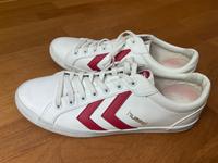 Hummel Sneaker weiß rot 40 / 41 Köln - Mülheim Vorschau