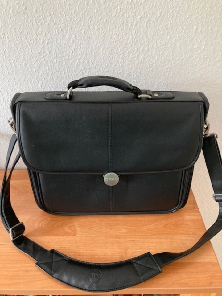 Laptop-Tasche von Dell mit einer Displaygröße von bis zu 14 Zoll in Göttingen