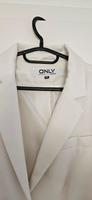 Neuer Only Blazer in Gr. 36 weiss Nordrhein-Westfalen - Kleve Vorschau