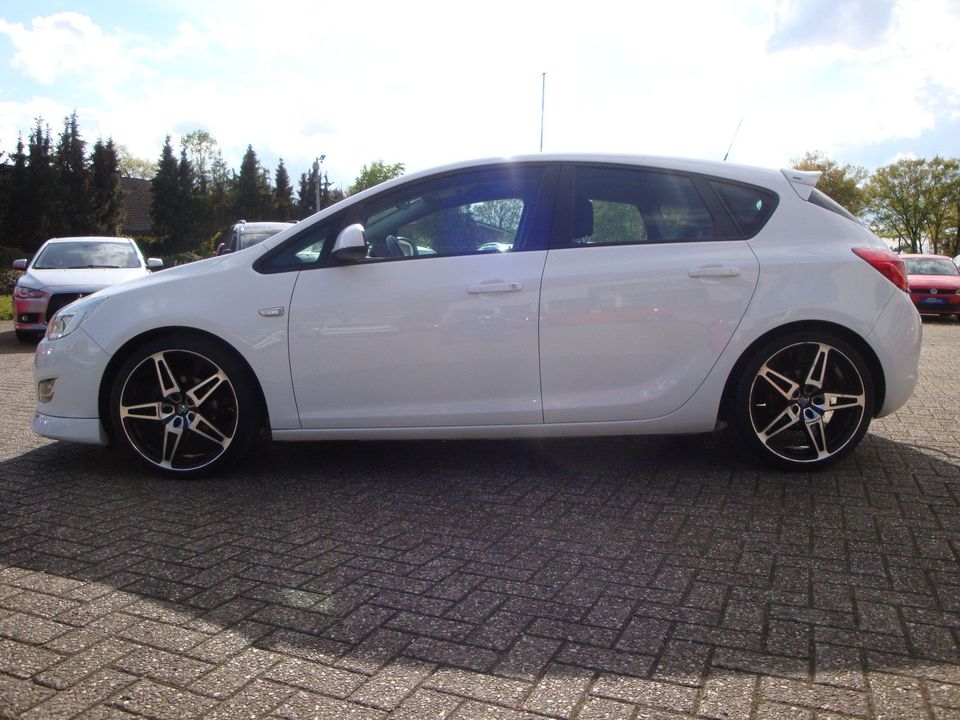 Opel Astra J Lim. 5-trg. Steinmetztuning in Wardenburg