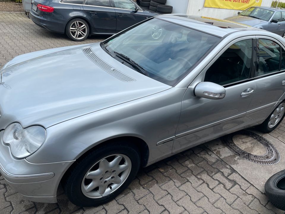 Mercedes C200 Kompressor Limousine in Weinheim