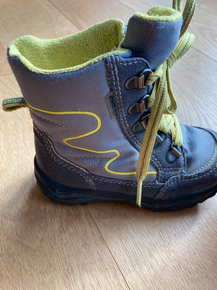 Winterschuhe Winterstiefel Superfit Gr. 25 in Ehrenkirchen