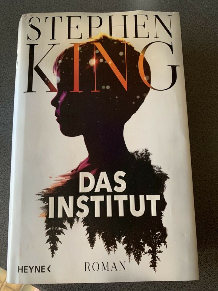 Buch Stephen King „Das Institut „ in Köln