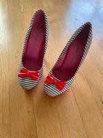 Ladystar Pumps by Daniela Katzenberger rot, weiß, blau gestreift Neuhausen-Nymphenburg - Neuhausen Vorschau