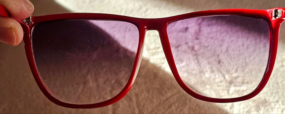 SONNENBRILLE☆rot☆Kunstoff☆B1970☆tiptopZUSTAND☆NOSTALGIE☆k.Kratzer in Frankfurt am Main