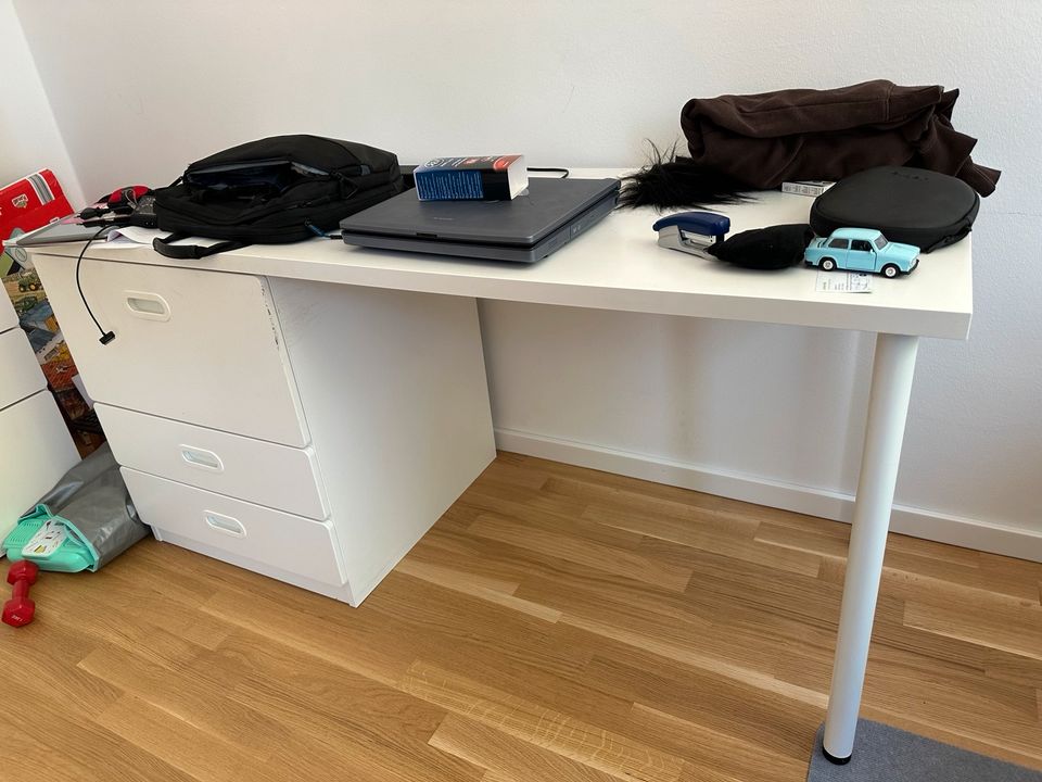 Ikea SMÅSTAD Kinder Hochbett mit Schreibtisch in Borkwalde