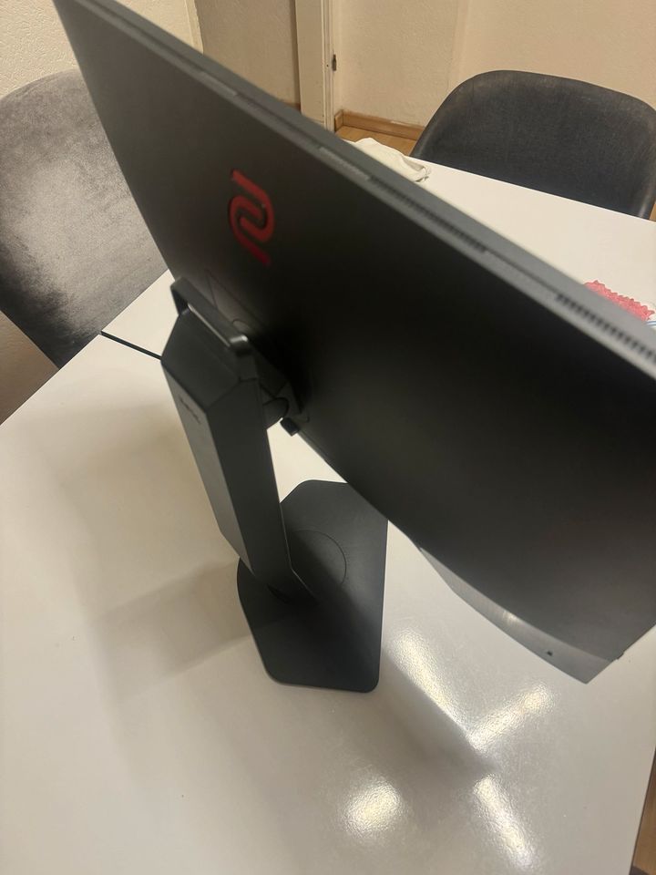 BENQ ZOWIE 144 HZ Monitor in Krefeld