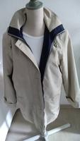 Windjacke Damen mit Kapuze C&A Gr.40 Düsseldorf - Stadtmitte Vorschau
