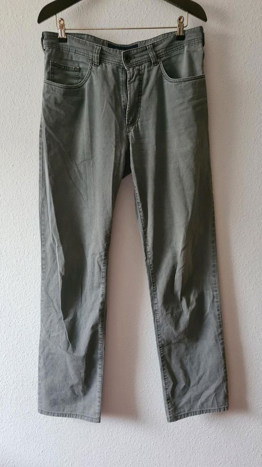 Graue Herrenhose von Atelier Gardeur in Halle