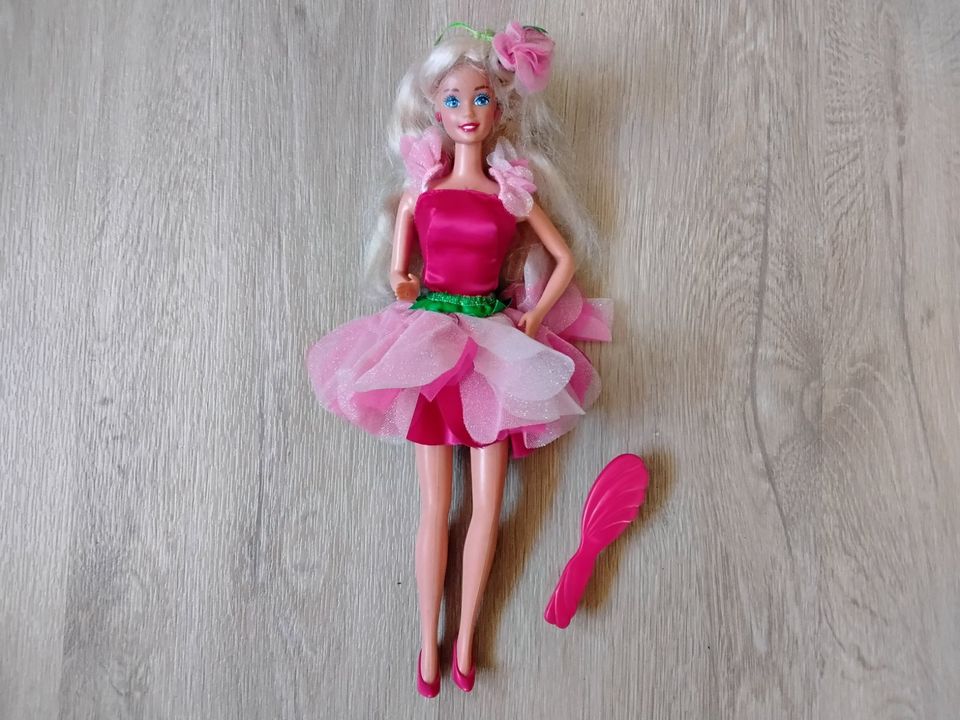 Matell Barbie Gelenkpuppe Kleid Ohrringe wandelbar pink 90er in Ankum
