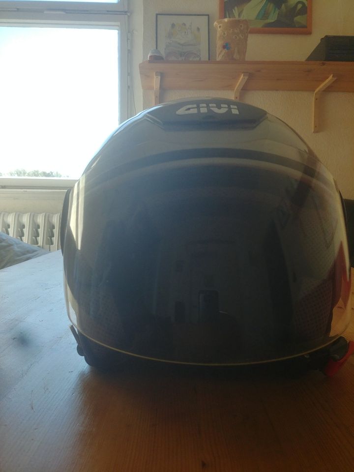 GIVI Helm Rollerhelm Scooterhelm Gr. M/58 in Taucha