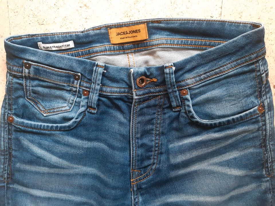 Herren Jeanshose Jack&Jones Slim Straight TIM 28/32 in Neuwied