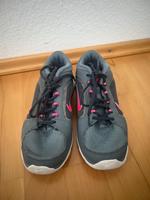 Nike Sportschuhe Gr. 40,5 Hessen - Alsbach-Hähnlein Vorschau