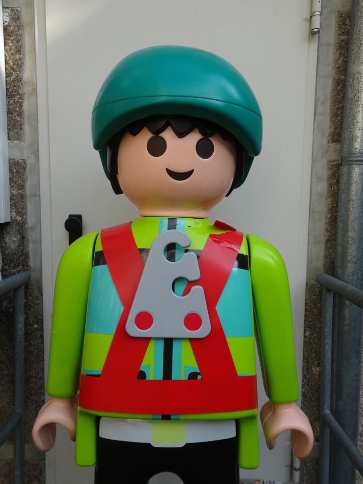 Playmobil Bergsteiger XXXL Großfigur ca. 152 cm selten in Duisburg