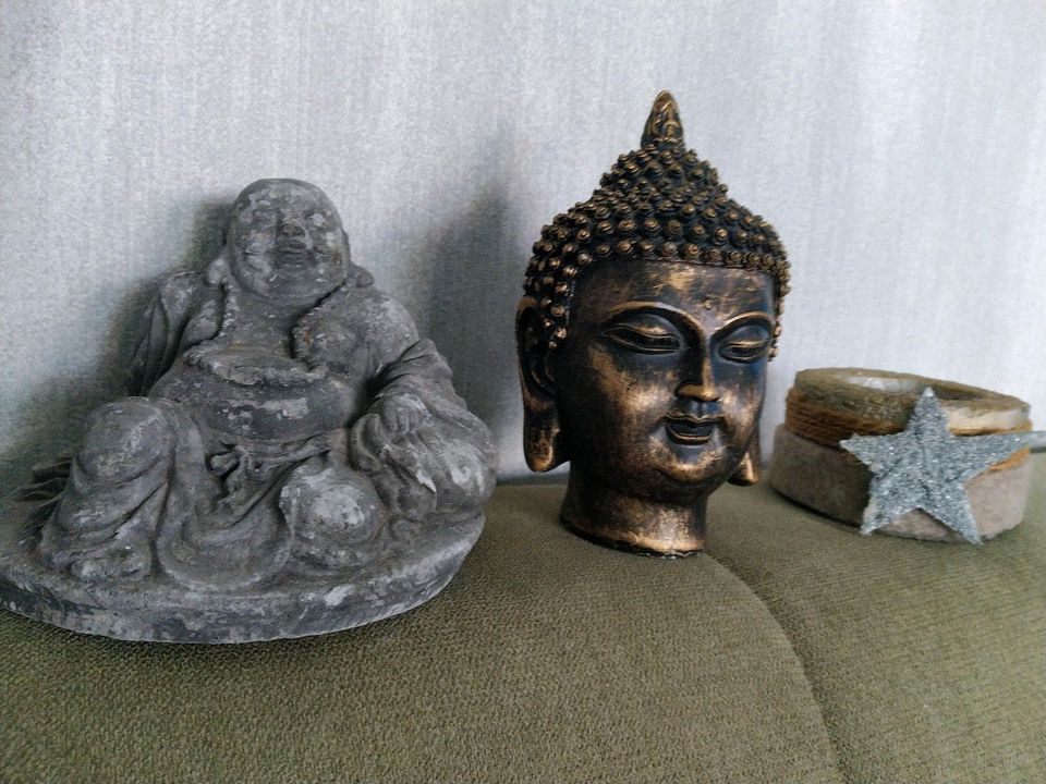 Windlicht,grauer Buddha, 2 Deko Teile Kopf verkauft in Hückelhoven